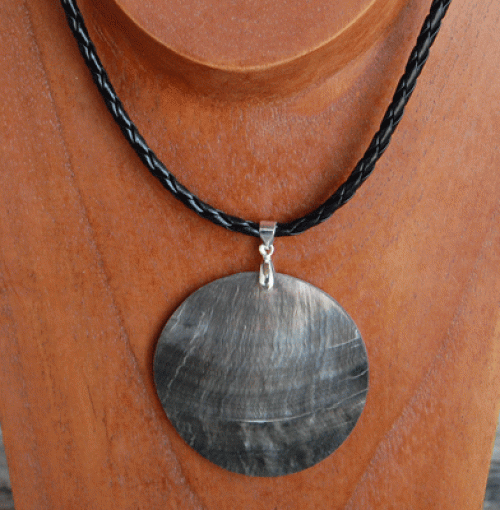 black mop shell necklace